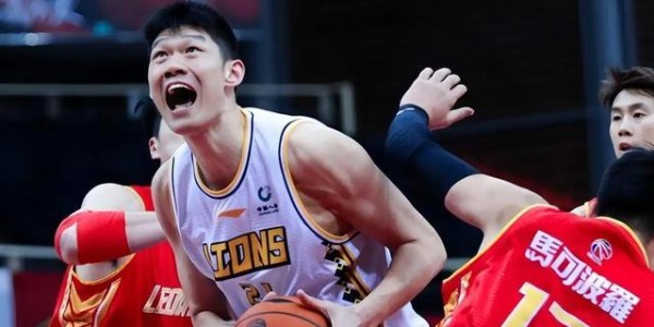 kaiyun-CBA一天罚21万！季后赛乱象频出，罚单敲醒了谁？